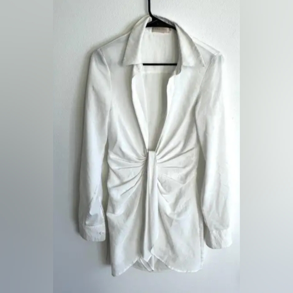 The viral "CHOOSY WHITE DRESS" Crosby St deep plunge ruched stretchy dress - Picture 2 of 9